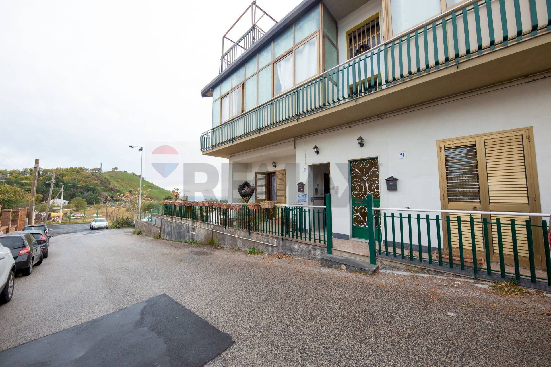 Edificio all\'aperto - Appartamento Via Lombardia
26, Nicolosi - foto 2