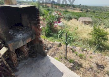 Casa all\'aperto - Terreno agricolo Contrada Schettino
snc, Paterno - foto 7