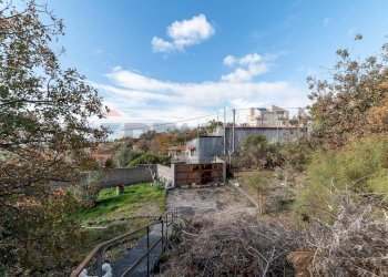 Casa all\'aperto - Terreno edificabile via dei papaveri
 
sn, Mascalucia - foto 11