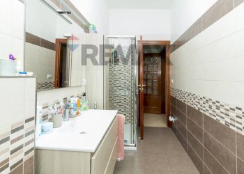 Bagno - Trilocale Via Delle Robinie
 
4, Catania - foto 16