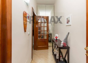 Hall / corridoio - Trilocale Via Delle Robinie
 
4, Catania - foto 17