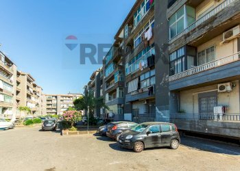Edificio all\'aperto - Trilocale Via Delle Robinie
 
4, Catania - foto 25