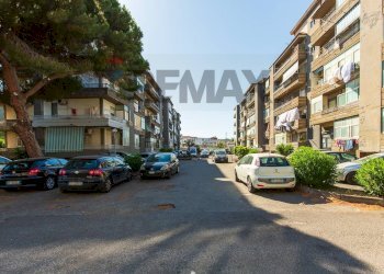 Edificio all\'aperto - Trilocale Via Delle Robinie
 
4, Catania - foto 28