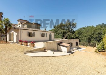 Casa all\'aperto - Villa Via Fisicara
 
74, Caltagirone - photo 1