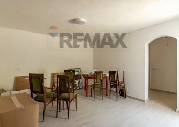 Sala da pranzo - Villa Via Fisicara
 
74, Caltagirone - photo 17