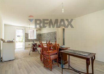 Sala da pranzo - Villa Via Fisicara
 
74, Caltagirone - photo 27