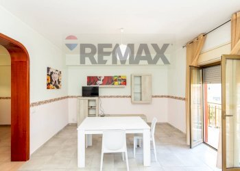 Sala da pranzo - Appartamento Viale Della Regione
 
39, Motta Sant'Anastasia - foto 7