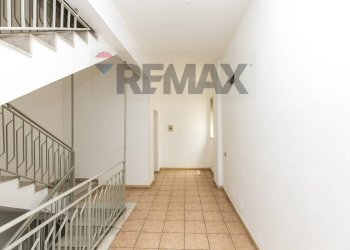 Scale - Appartamento Viale Della Regione
 
39, Motta Sant'Anastasia - foto 15