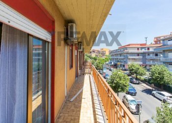 Balcone - Appartamento Viale Della Regione
 
39, Motta Sant'Anastasia - foto 23