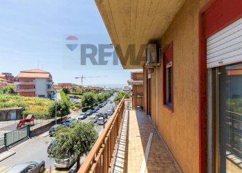 Balcone - Appartamento Viale Della Regione
 
39, Motta Sant'Anastasia - foto 24