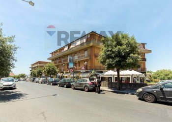 Edificio all\'aperto - Appartamento Viale Della Regione
 
39, Motta Sant'Anastasia - foto 50