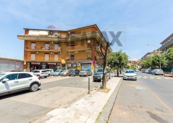 Edificio all\'aperto - Appartamento Viale Della Regione
 
39, Motta Sant'Anastasia - foto 52