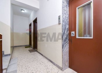 Hall / corridoio - Trilocale Via Francesco Cilea
 
3, San Giovanni la Punta - foto 4