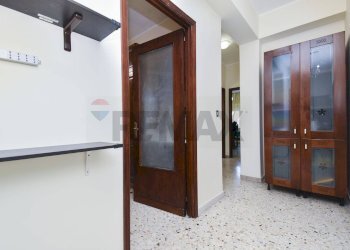 Hall / corridoio - Trilocale Via Francesco Cilea
 
3, San Giovanni la Punta - foto 16