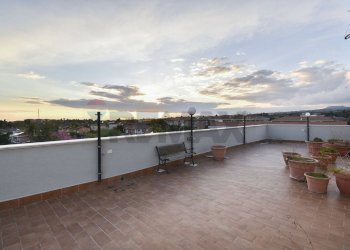 Terrazza - Trilocale Via Francesco Cilea
 
3, San Giovanni la Punta - foto 32