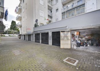 Edificio all\'aperto - Trilocale Via Francesco Cilea
 
3, San Giovanni la Punta - foto 36