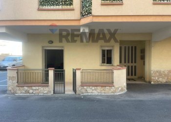 Edificio all\'aperto - Trilocale via regina margherita
 
627, Santa Teresa di Riva - foto 2