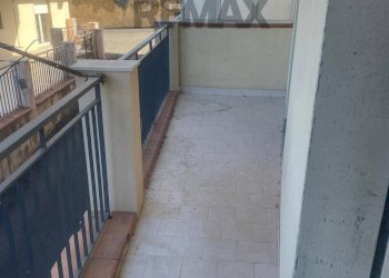 Balcone - Trilocale via regina margherita
 
627, Santa Teresa di Riva - foto 9
