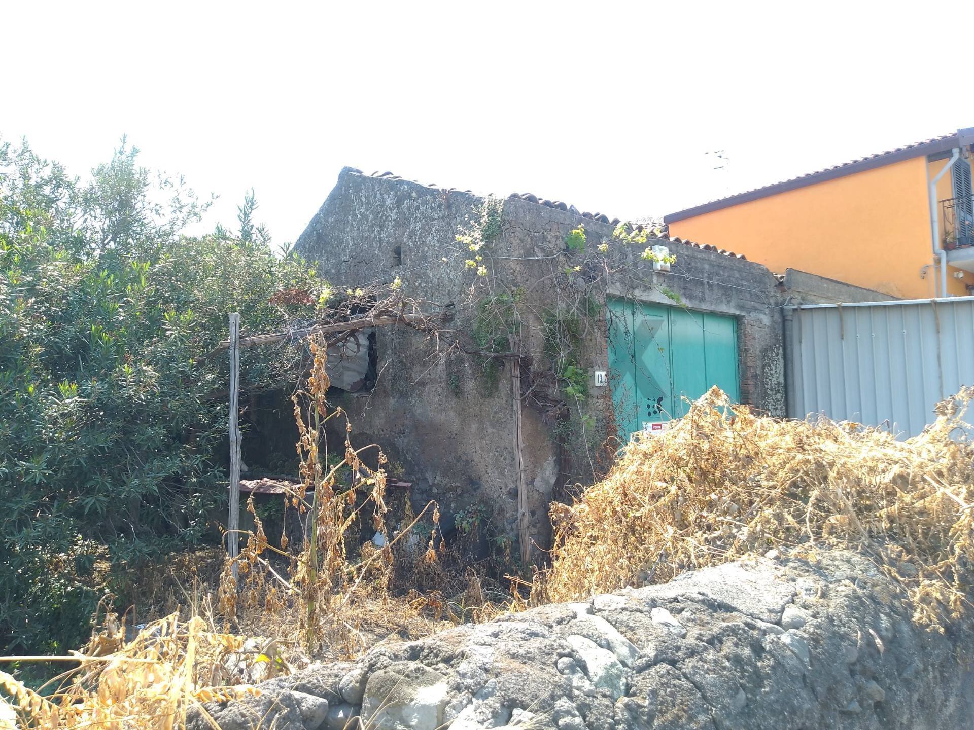 Casa all\'aperto - Rustico via strada 8 Malpassoti
 
337, Riposto - foto 1