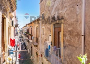 Edificio all\'aperto - Quadrilocale Via Plebiscito
 
470, Catania - foto 10