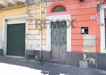 Edificio all\'aperto - Quadrilocale Via Plebiscito
 
470, Catania - foto 13