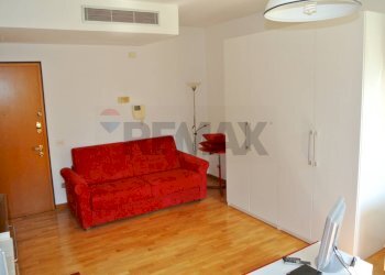 Soggiorno - One-room apartment via Cassanese
 
41, Segrate - photo 3