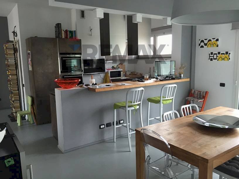 Cucina - Commercial Premises Via Caduti Di Marcinelle
 
11, Milano - photo 1