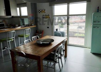 Sala da pranzo - Commercial Premises Via Caduti Di Marcinelle
11, Milano - photo 4