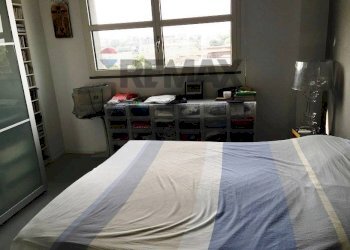 Camera / camera da letto - Commercial Premises Via Caduti Di Marcinelle
11, Milano - photo 7