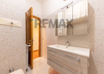 Bagno - Trilocale Via Cino Del Duca
71, Roma - foto 17