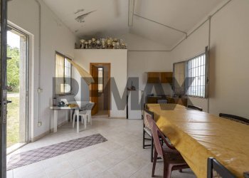 Sala da pranzo - Terreno agricolo Contrada Castelnuovo
1, Recanati - foto 11