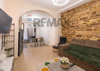 Sala da pranzo - Casa semi indipendente VIA CAVALIERI
 
4/A, Serra San Quirico - foto 2