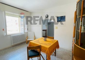 Sala da pranzo - Four-room apartment Via Bonacci Brunamonti
 
7, Recanati - photo 9