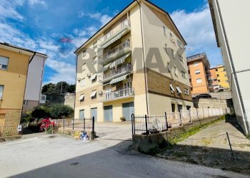 Edificio all\'aperto - Four-room apartment Via Bonacci Brunamonti
 
7, Recanati - photo 20
