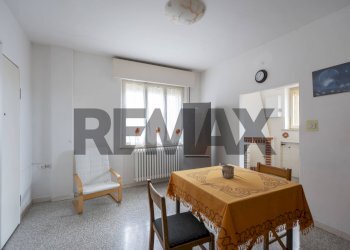 Sala da pranzo - Quadrilocale Via Bonacci Brunamonti
 
7, Recanati - foto 11