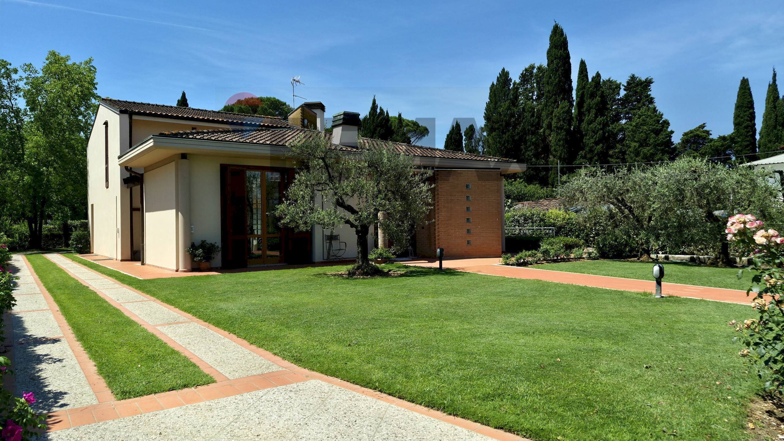 esterno - Villa Via Delle Pinete Loc. Staffoli
 
18, Castelfranco di Sotto - foto 3