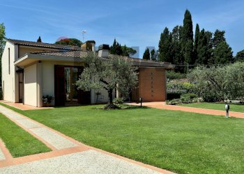 esterno - Villa Via Delle Pinete Loc. Staffoli
 
18, Castelfranco di Sotto - foto 3