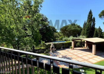 rimessa auto - Villa Via Delle Pinete Loc. Staffoli
 
18, Castelfranco di Sotto - foto 4