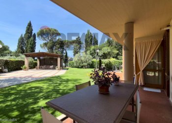 veranda - Villa Via Delle Pinete Loc. Staffoli
 
18, Castelfranco di Sotto - foto 6