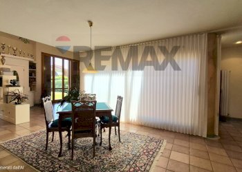 soggiorno - Villa Via Delle Pinete Loc. Staffoli
 
18, Castelfranco di Sotto - foto 11