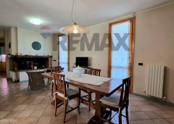 Sala da pranzo - Villa Via Delle Pinete Loc. Staffoli
 
18, Castelfranco di Sotto - foto 14