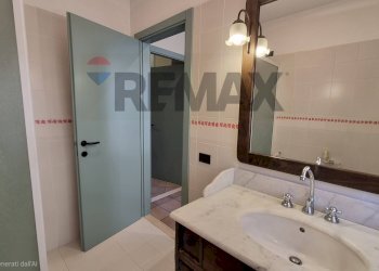 Bagno - Villa Via Delle Pinete Loc. Staffoli
 
18, Castelfranco di Sotto - foto 20