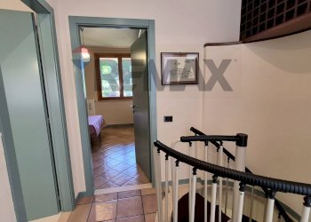 Scale - Villa Via Delle Pinete Loc. Staffoli
 
18, Castelfranco di Sotto - foto 31