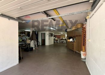 garage,cantina - Villa Via Delle Pinete Loc. Staffoli
 
18, Castelfranco di Sotto - foto 34