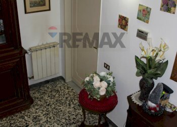 Hall / corridoio - Semi-detached house Via  G. Matteotti
 
69, Capraia e Limite - photo 3
