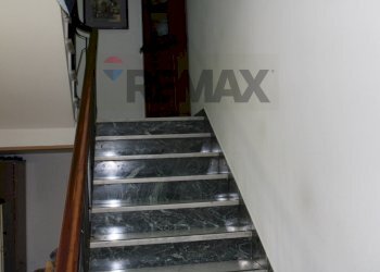 Scale - Semi-detached house Via  G. Matteotti
 
69, Capraia e Limite - photo 6
