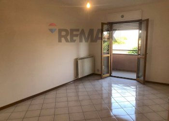 Stanza vuota - Three-room apartment Via Della Pariglia
11, Perugia - photo 4