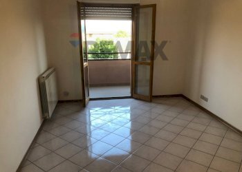 Stanza vuota - Three-room apartment Via Della Pariglia
11, Perugia - photo 6