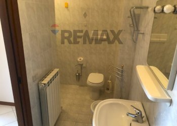 Bagno - Three-room apartment Via Della Pariglia
11, Perugia - photo 20