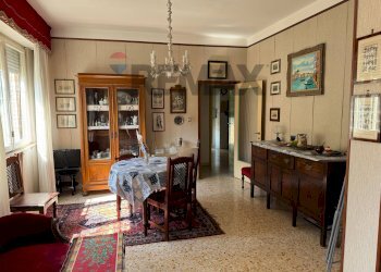 Sala da pranzo - Terreno non edificabile Via Beatrice
 
15, Perugia - foto 2